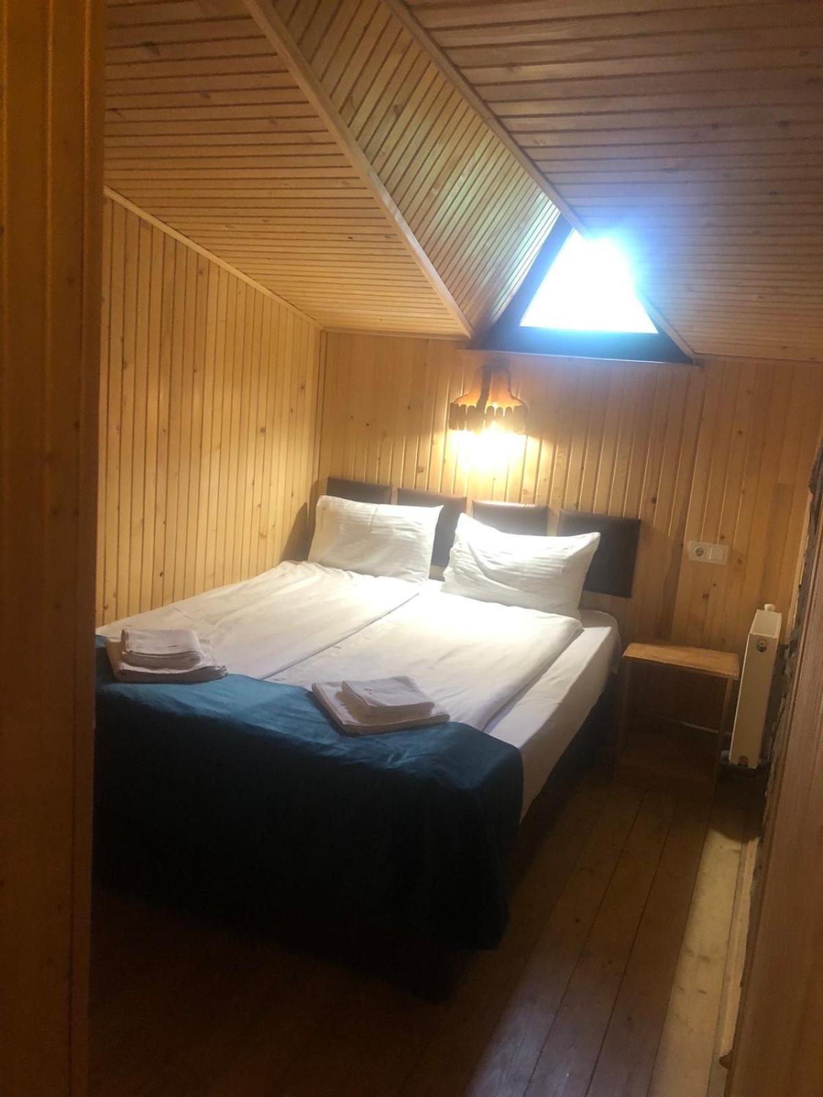 Mishelter Villa *